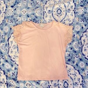 Women’s pink top